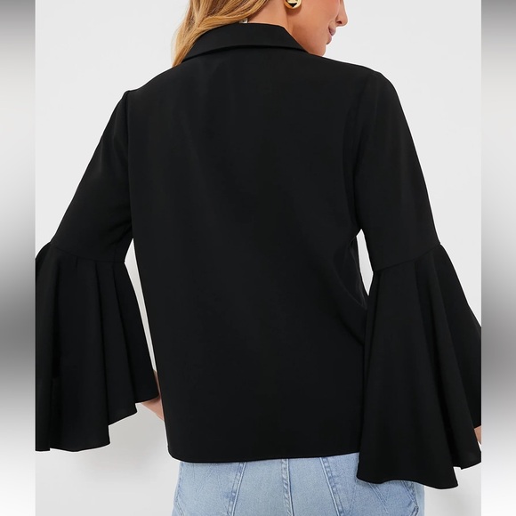 Black Norah Bell Sleeve Blouse NWT - Picture 4 of 11